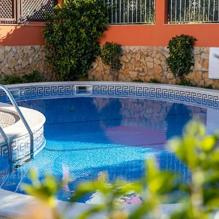 4-schlafzimmer-villa- Garten- Pool- By Interhome * Албуфейра