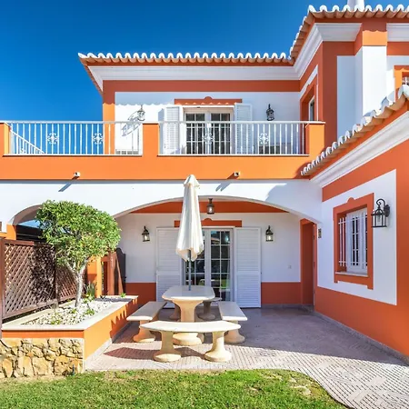 4-schlafzimmer-villa- Garten- Pool- By Interhome * Albufeira