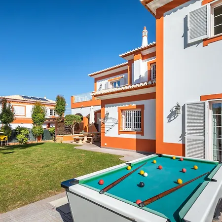 4-schlafzimmer-villa- Garten- Pool- By Interhome Albufeira